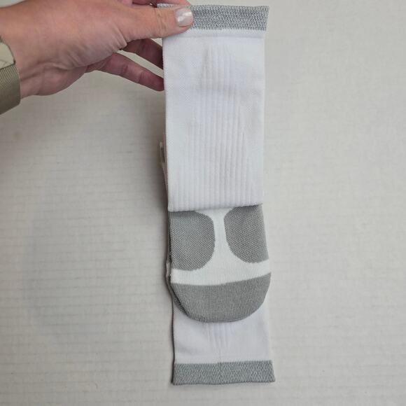 Nike Spark Running Crew Socks Size W11.5-13/M10-11.5 White Cushioned Dri-Fit - Picture 2 of 3